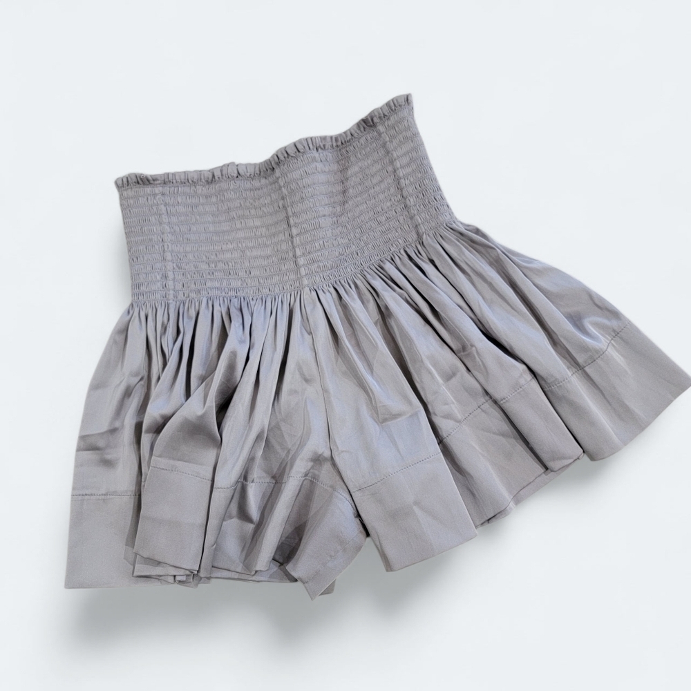 Natural Life Silver Gray Women's Shorts Size Small Flowy High Waist Pull On